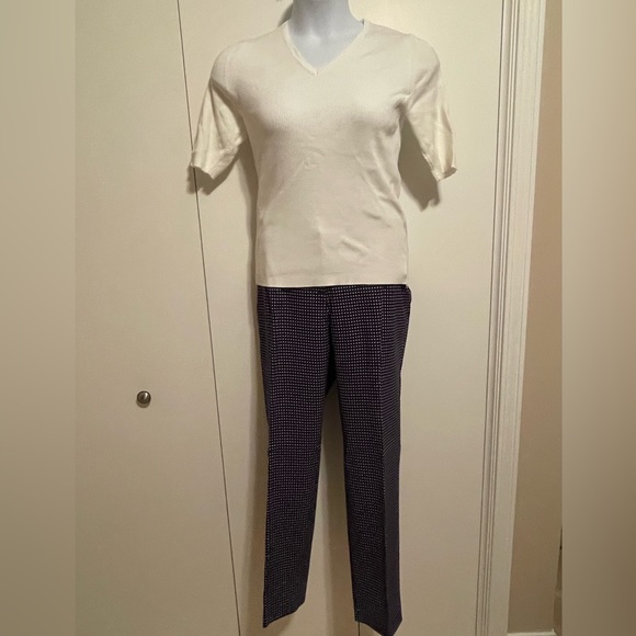 Patterned Blue Pants - Picture 7 of 8